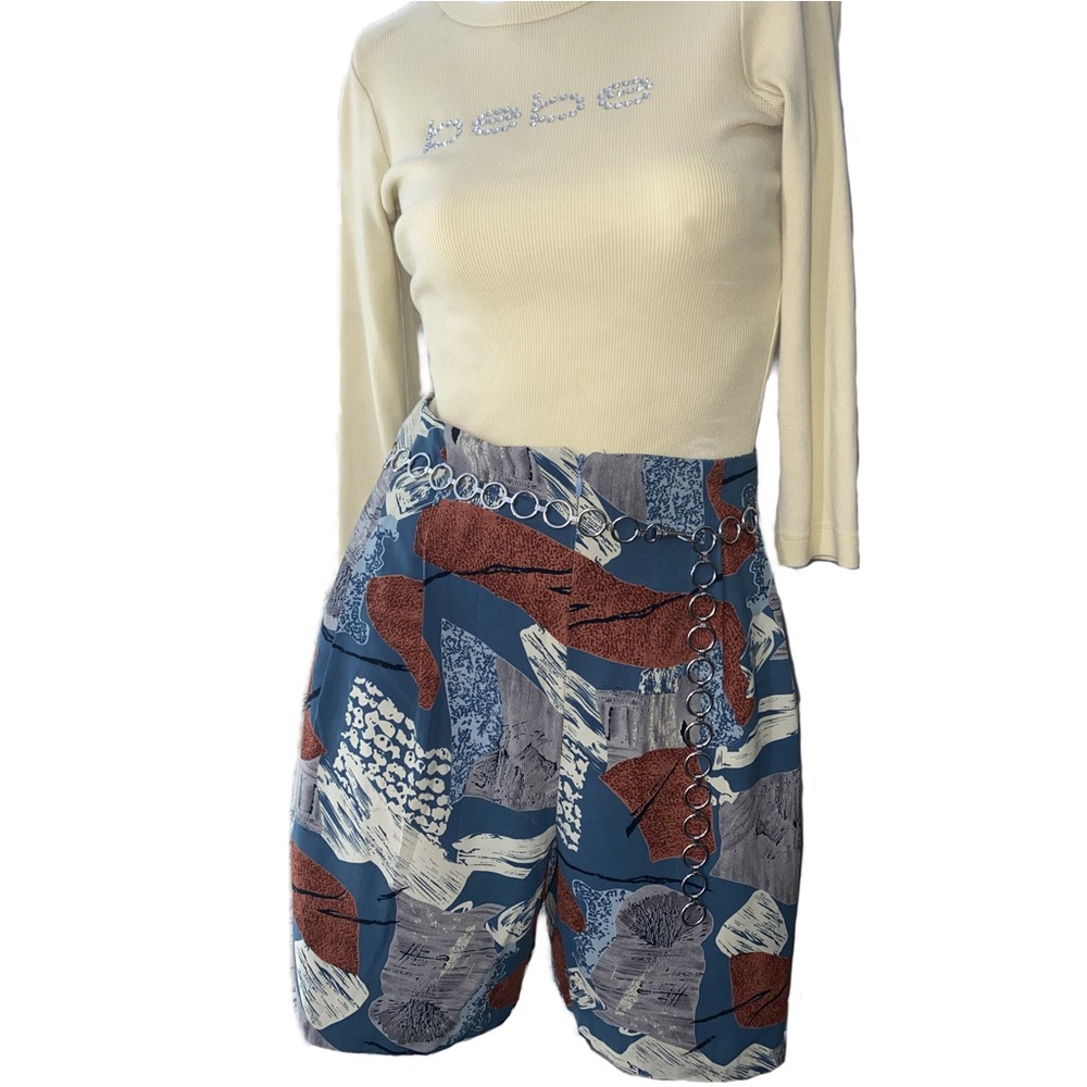 Abstract print vintage flowy shorts